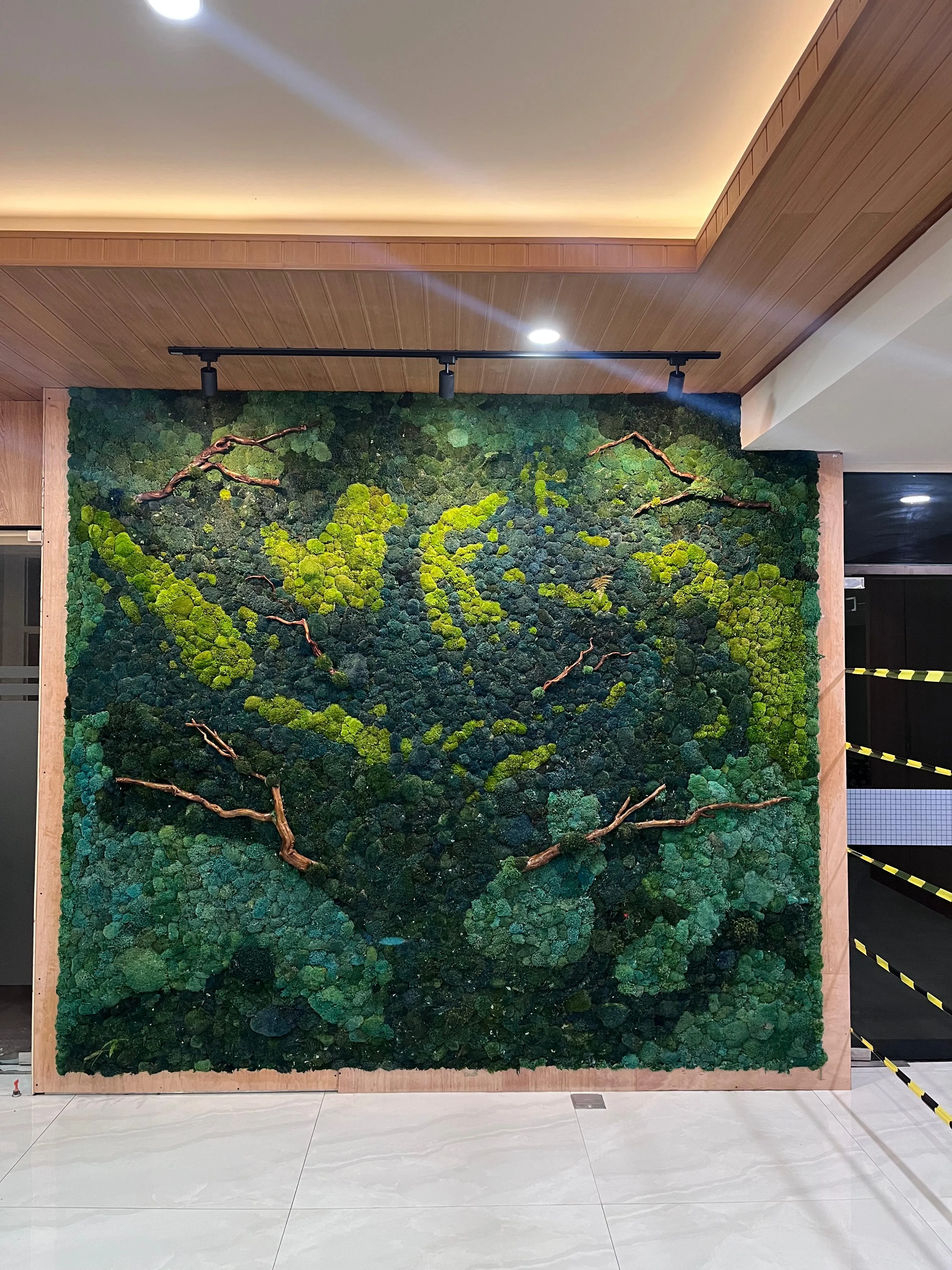 Jasa Moss Wall untuk Interior Komersial dan Hunian