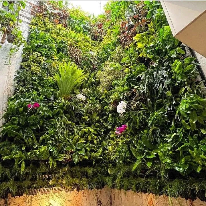 Jasa Pembuatan Vertical Garden Hidup & Sintetis